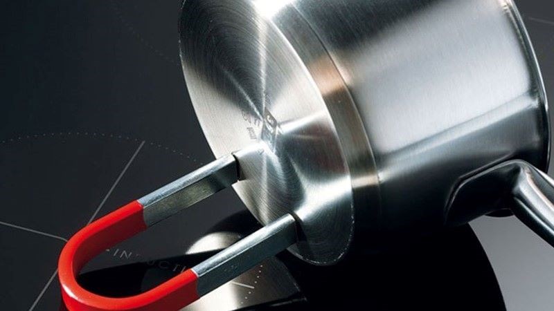 Dụng cụ nấu có chất liệu không phù hợp